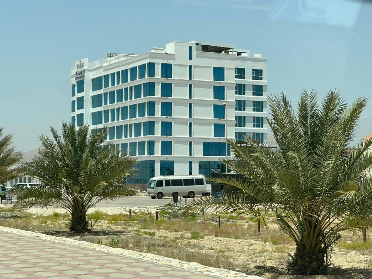 Sur Grand Hotel Exteriör bild